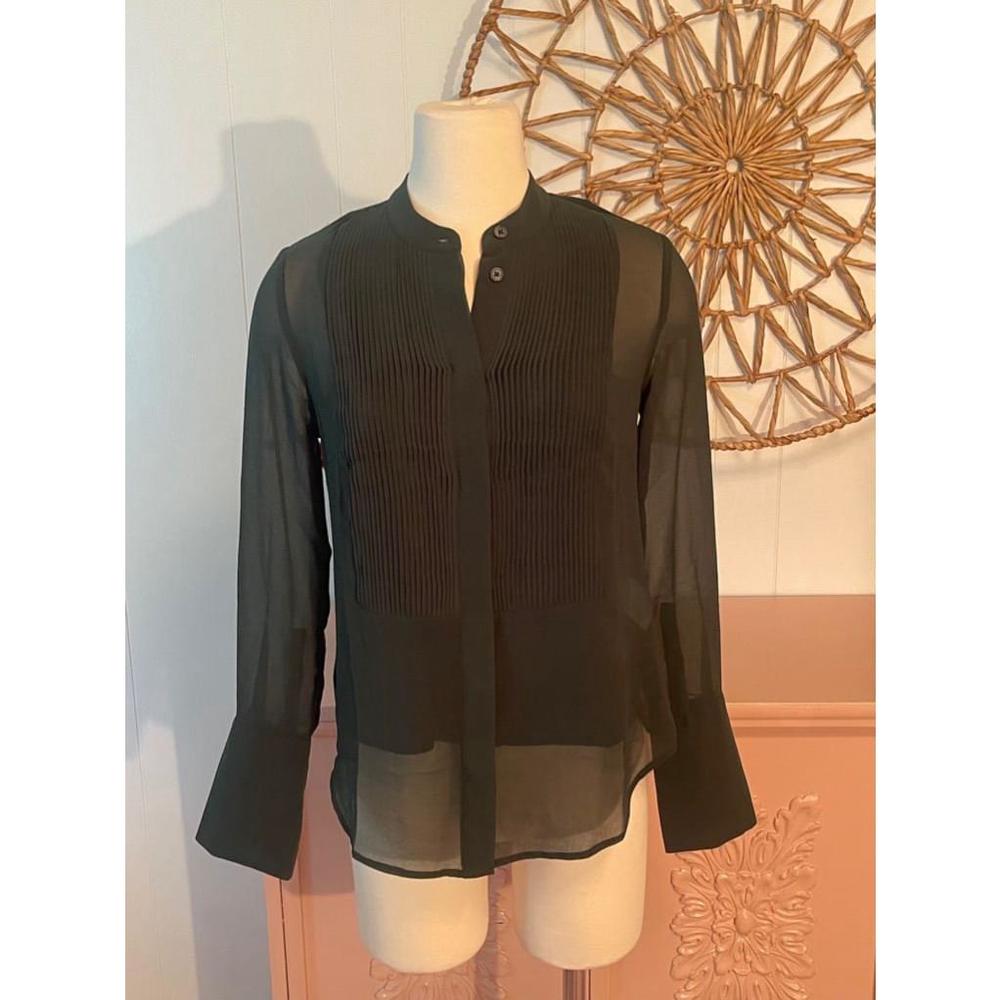Banana Republic olive‎ green blouse with cami. Size XS